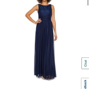 Jessica Howard Sleeveless Evening Gown